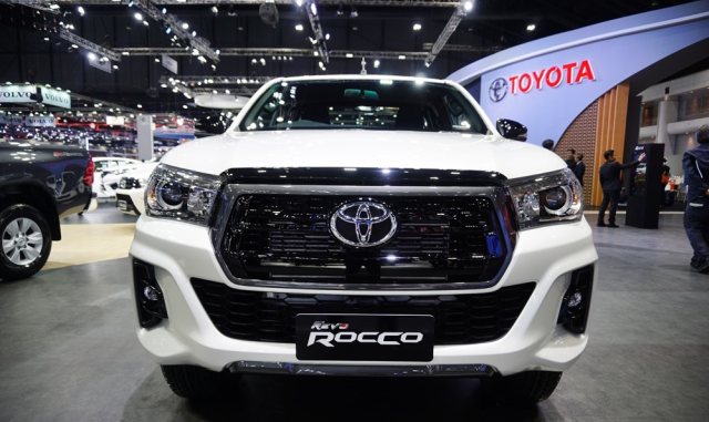 2018 Toyota Hilux Revo Rocco white front