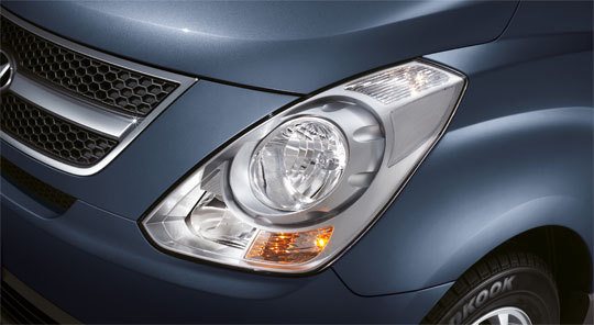hyundai-h1-exterior-headlamps