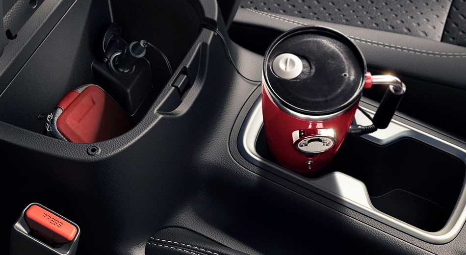 2015-navara-extra-cab-interior-storage-small