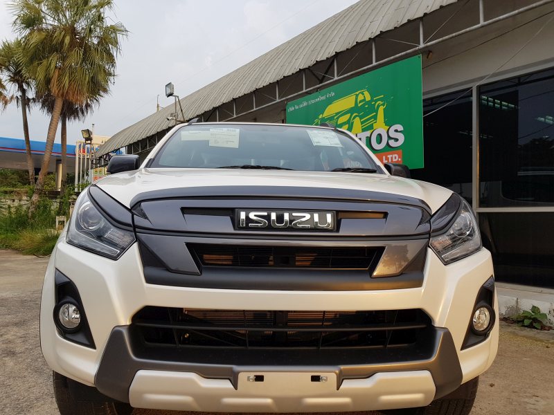 2019 Isuzu Dmax 4WD Auto front closeup