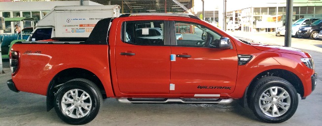 orange-ranger-wildtrak side