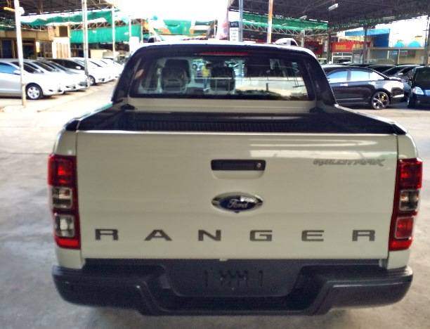 white-ranger-wildtrak rear