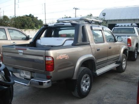 toyota D4D 2002-2004 Hilux Tiger from Thailand's, Singapore's, England United Kingdom's and Dubai's  largest Toyota Hilux Tiger dealer and exporter - Jim Autos Thailand