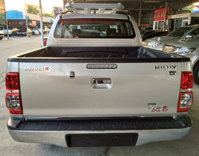 2014-Toyota-Hilux-Vigo-3000cc-Auto-4WD-rear
